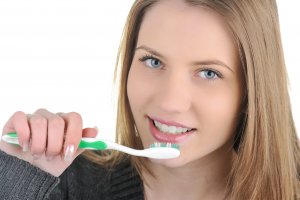 egészséges fogak Implant Corner